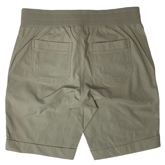 Athleta Tan Trekkie Mid Rise Bermuda Shorts Size 2 - Picture 3 of 14